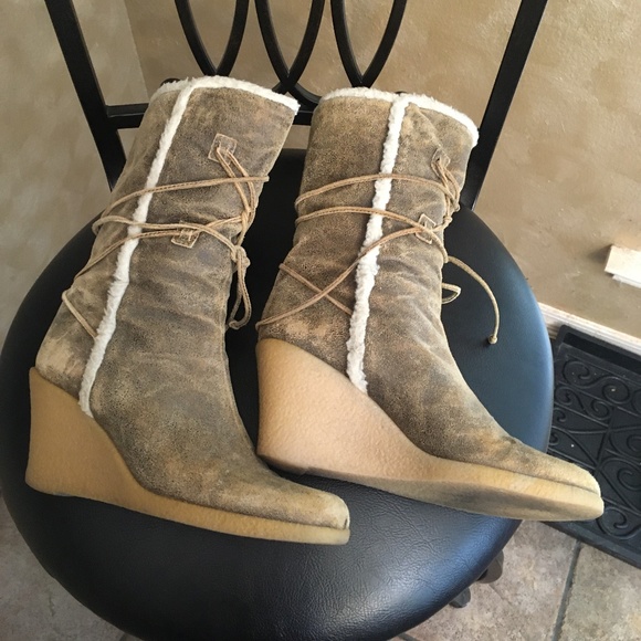 Last chance: Michael Kors Suede Lace-up Mid-calf Wedge Boots size 5.5 - Picture 3 of 7